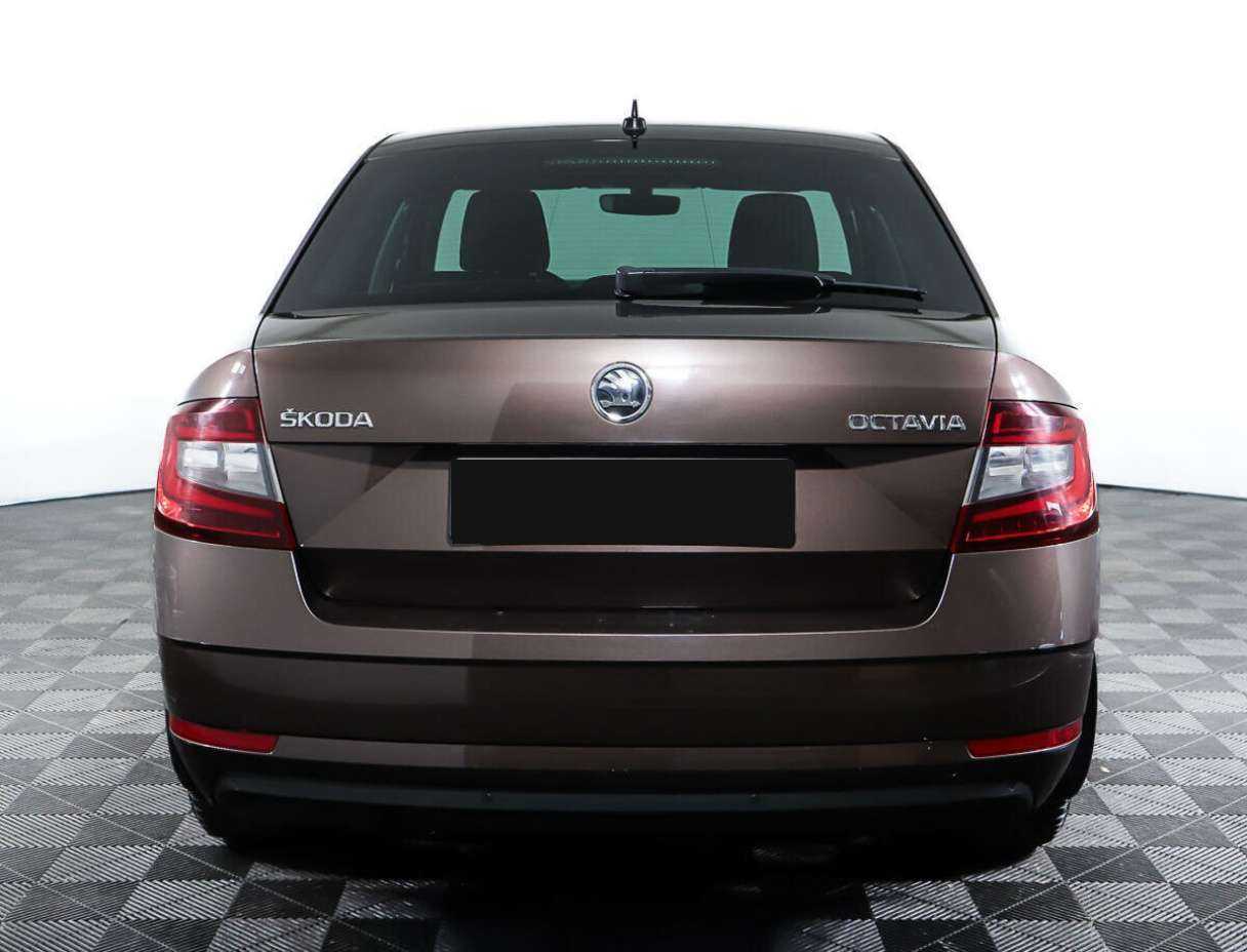 Б/У Шкода Октавия 2018 года. Фото: #5