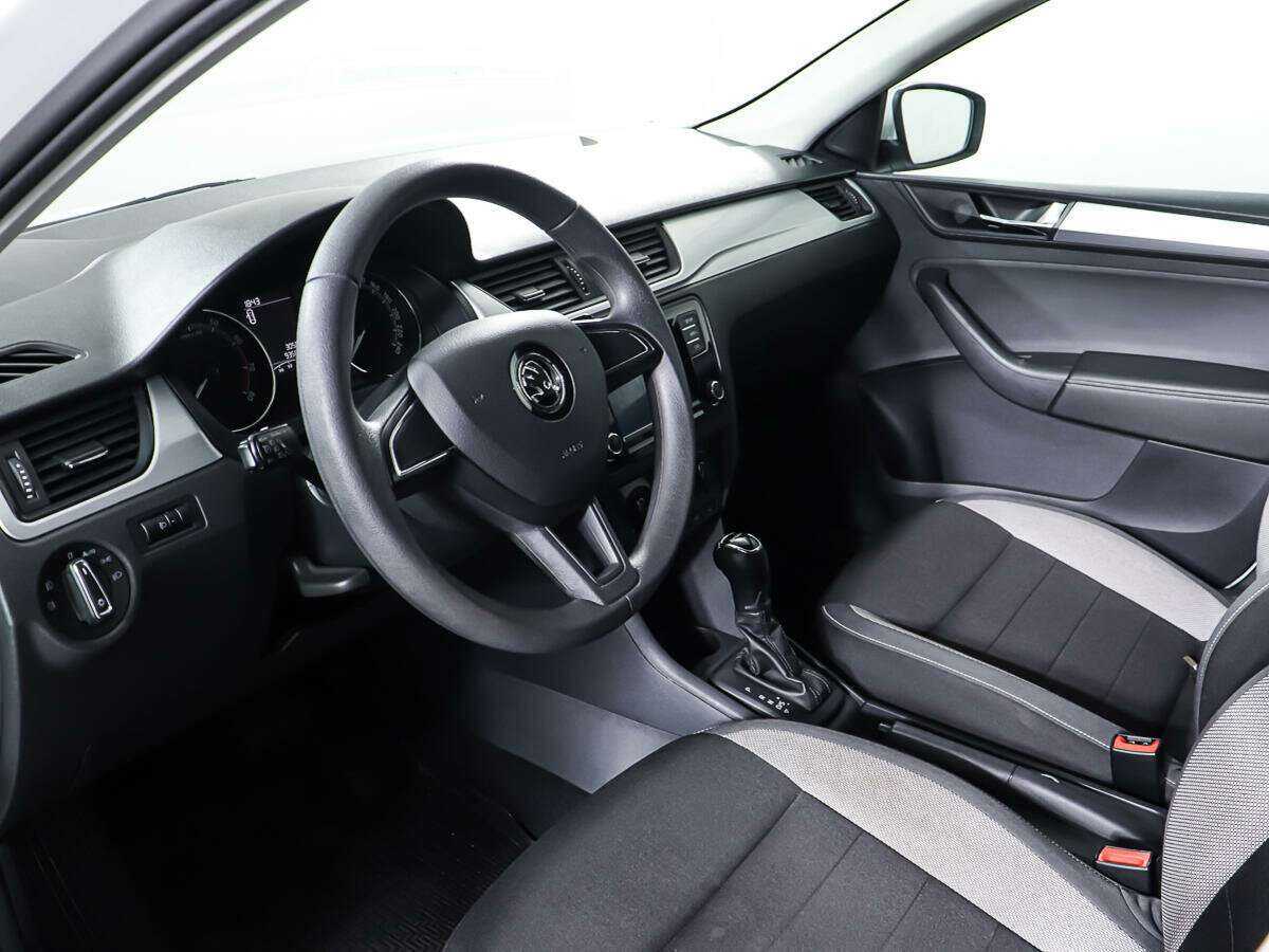 Б/У Шкода Рапид 2019 года. Фото: #12