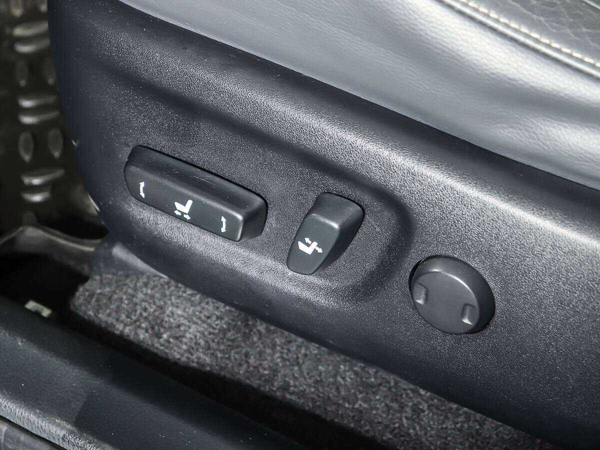 Б/У Тойота Рав4 2013 года. Фото: #14