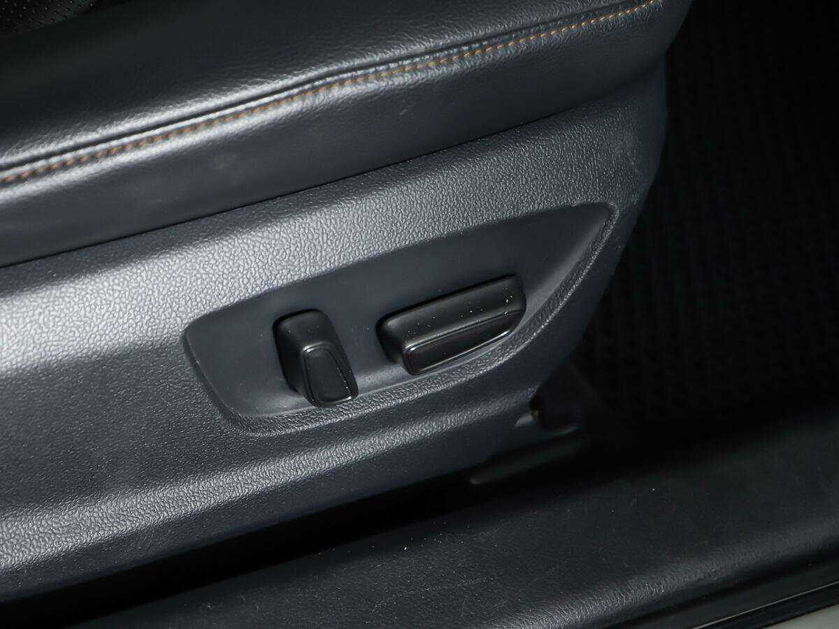 Б/У Тойота Камри 2018 года. Фото: #14