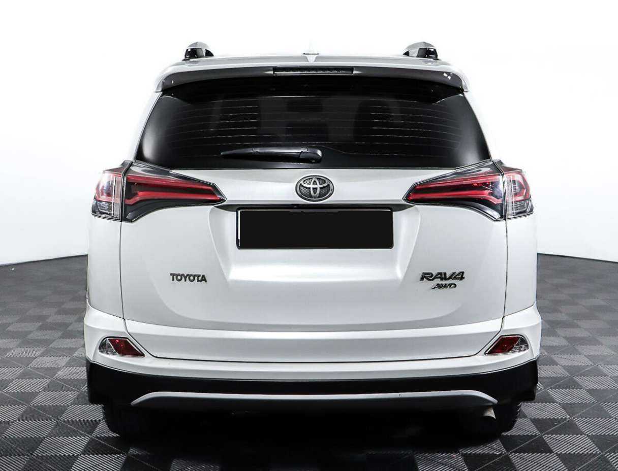 Toyota RAV4 2019 года с пробегом. Фото: #5