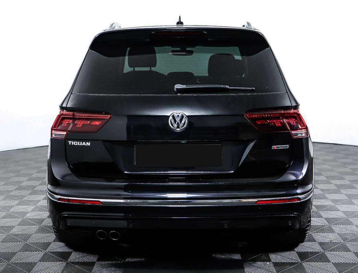 Volkswagen Tiguan 2018 года с пробегом. Фото: #5