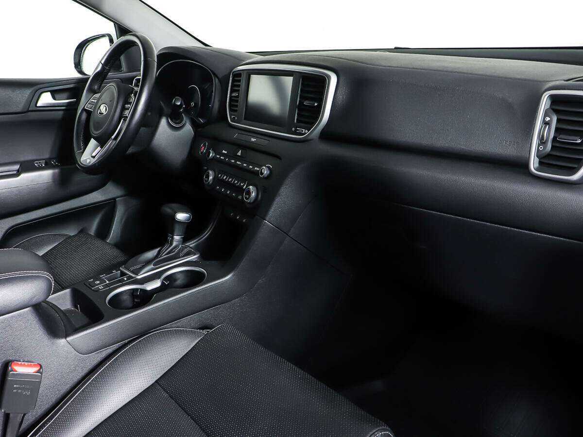 Б/У Киа Спортейдж 2020 года. Фото: #8