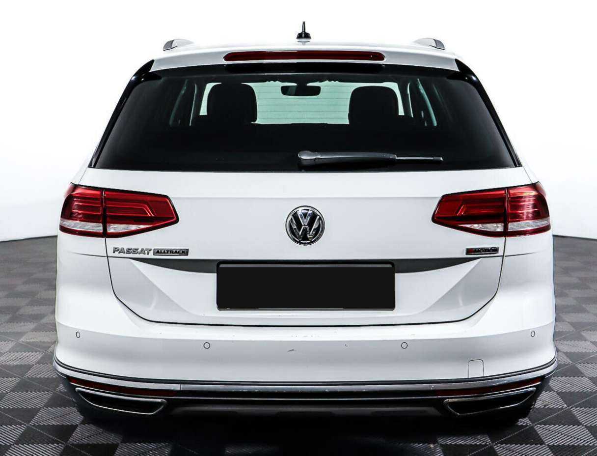 Volkswagen Passat 2018 года с пробегом. Фото: #5