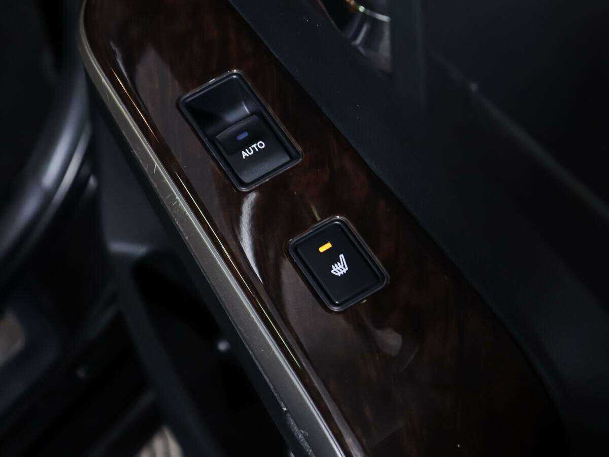 Б/У Тойота Камри 2017 года. Фото: #16