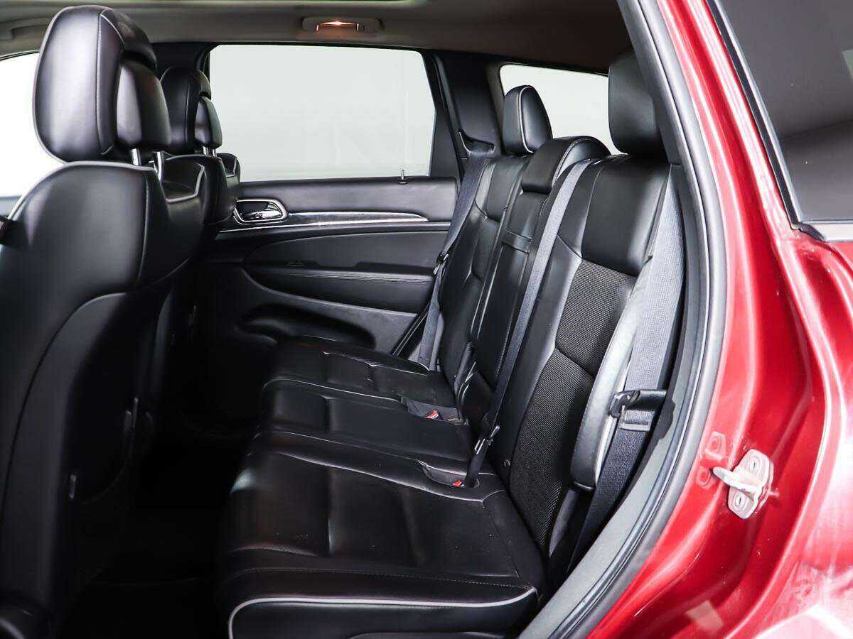 Jeep Grand Cherokee 2012 года с пробегом. Фото: #9