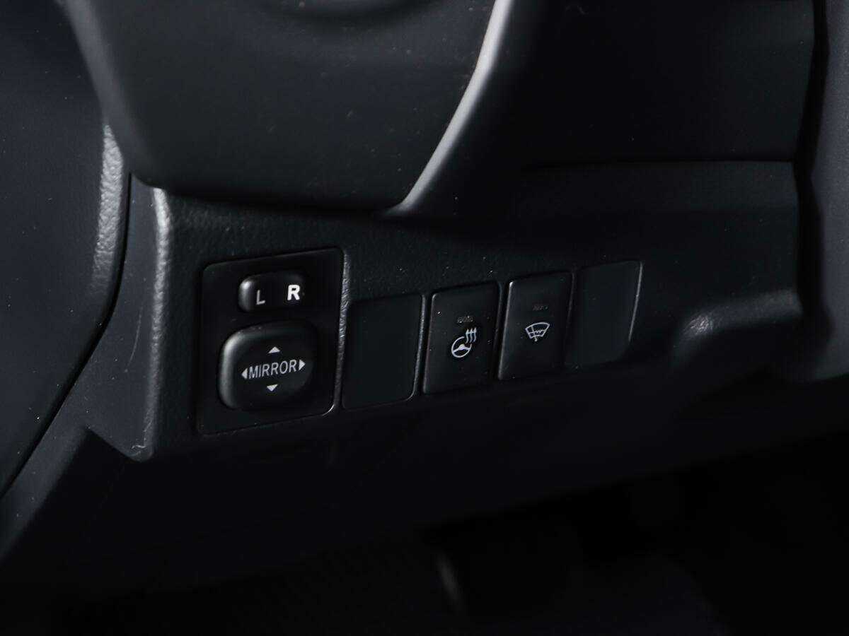 Б/У Тойота Королла 2016 года. Фото: #14