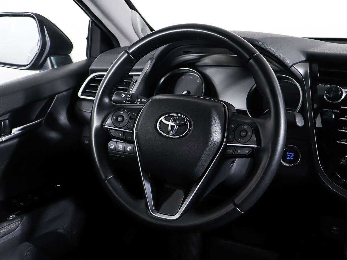 Toyota Camry 2019 года с пробегом. Фото: #15