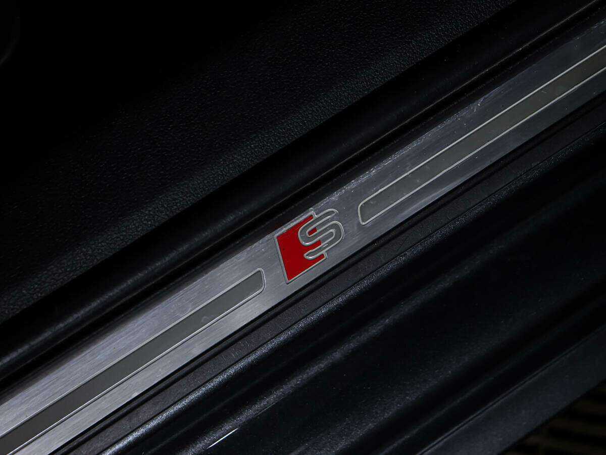 Audi A4 2017 года с пробегом. Фото: #16