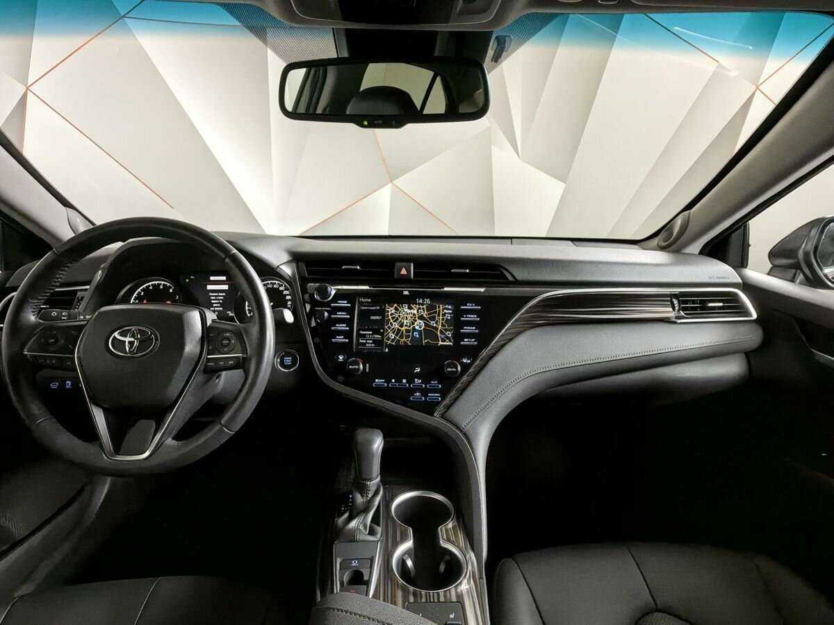 Toyota Camry 2020 года с пробегом. Фото: #8