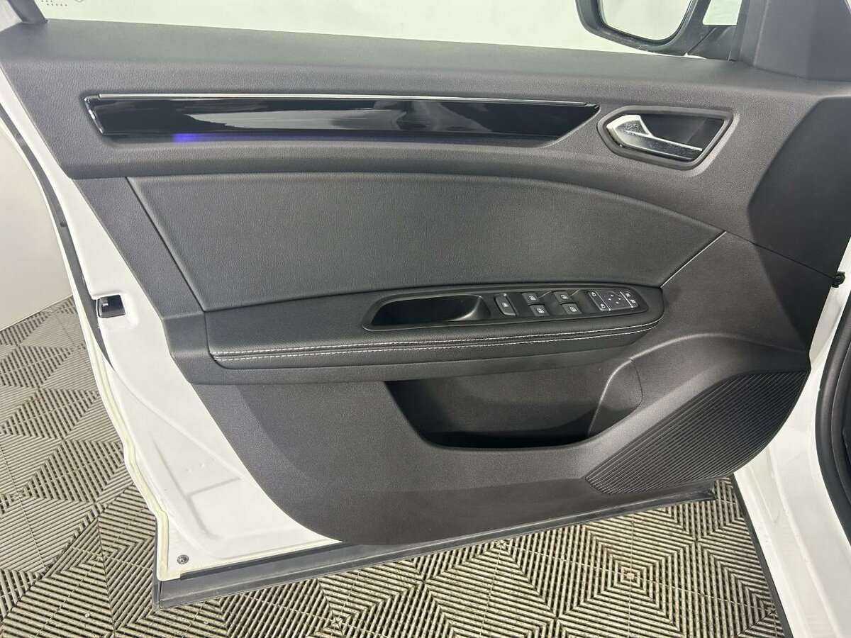 Б/У Рено Аркана 2021 года. Фото: #7