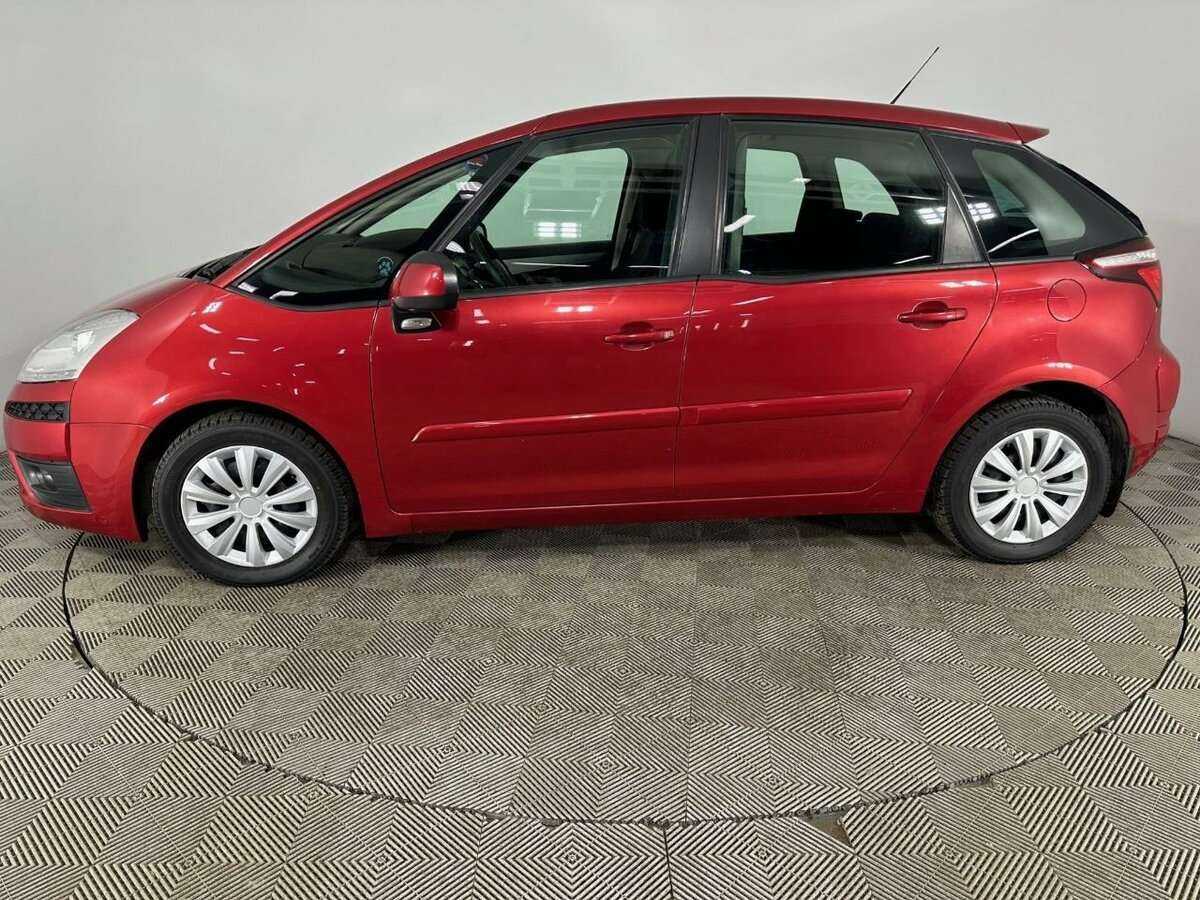 Б/У Ситроен Ц4 Пикассо 2012 года. Фото: #4