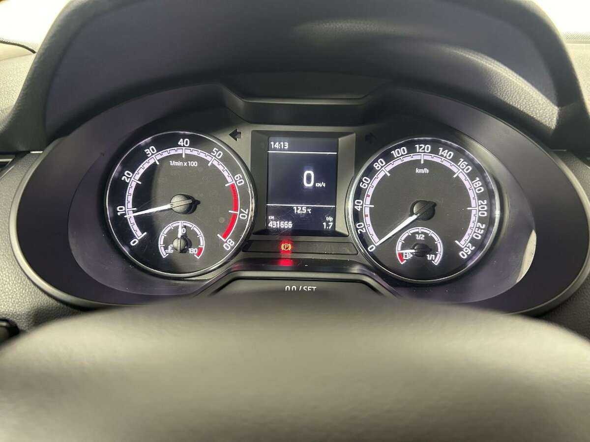 Б/У Шкода Октавия 2018 года. Фото: #10