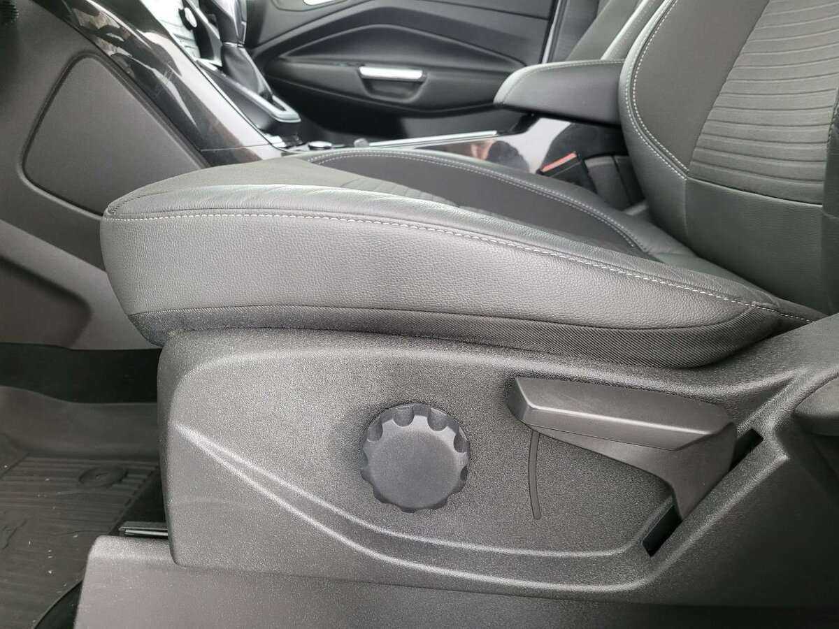 Б/У Форд Куга 2018 года. Фото: #9