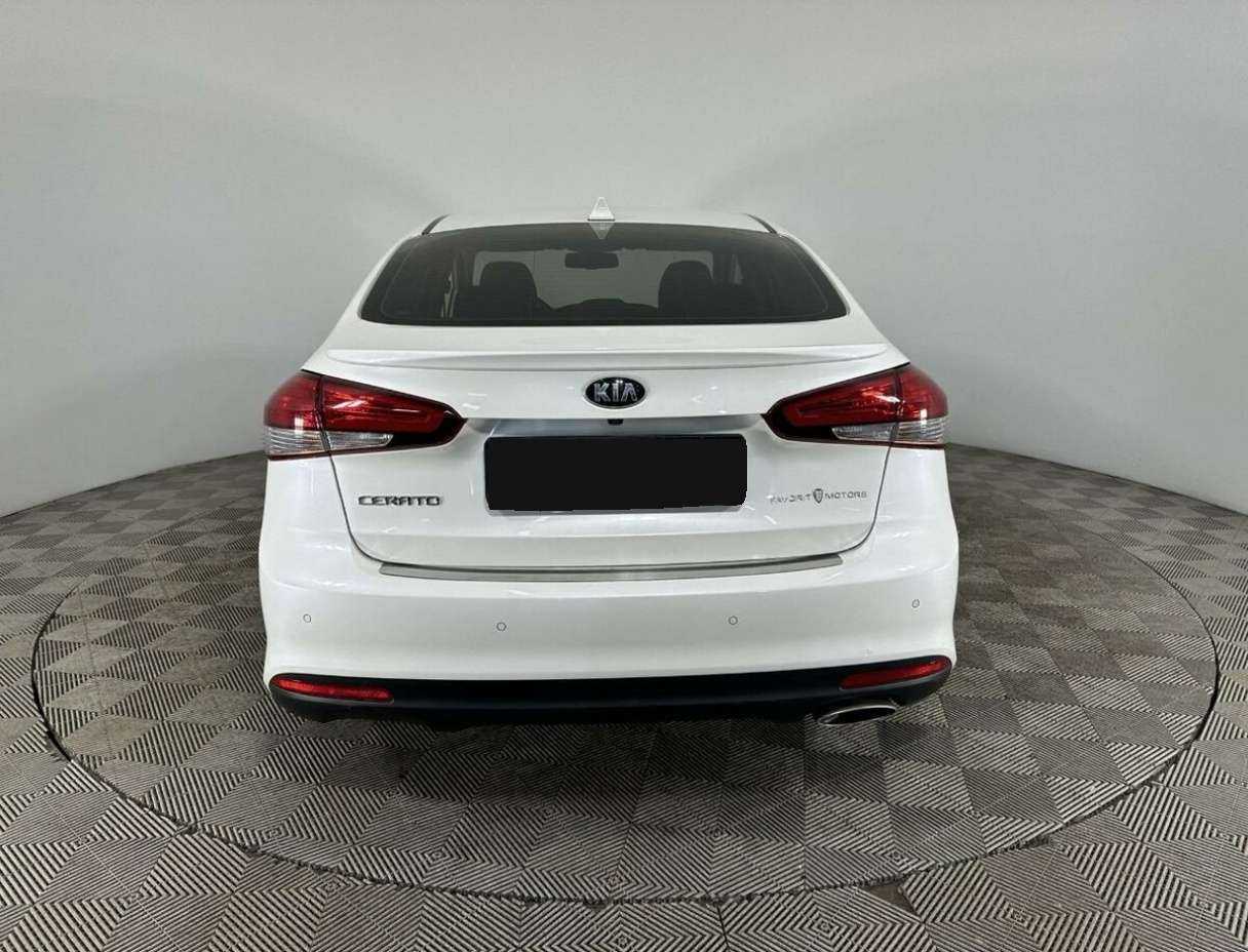 Kia Cerato 2018 года с пробегом. Фото: #2