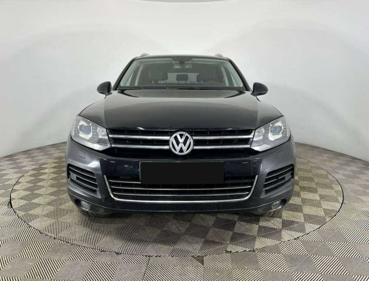 Volkswagen Touareg 2012 года с пробегом. Фото: #1