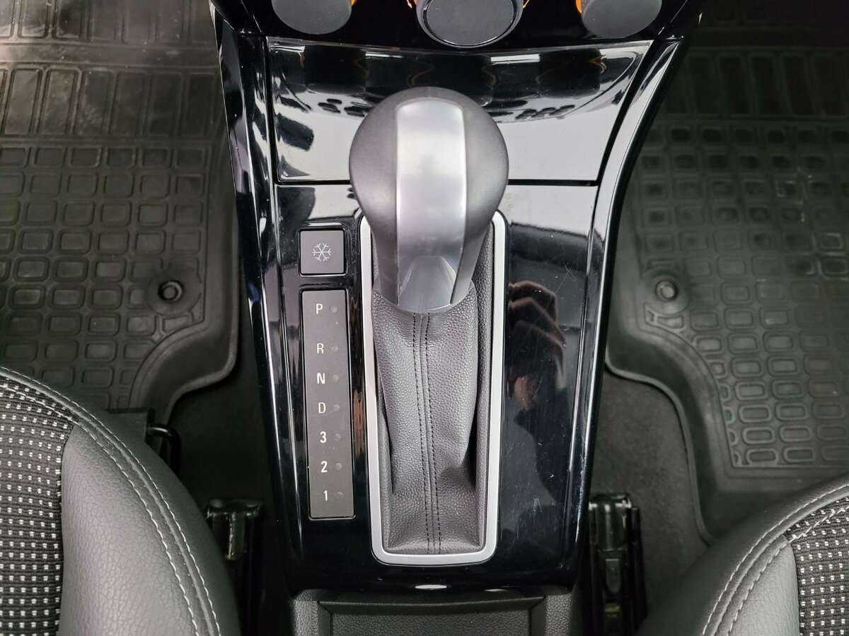 Б/У Опель Астра 2012 года. Фото: #12