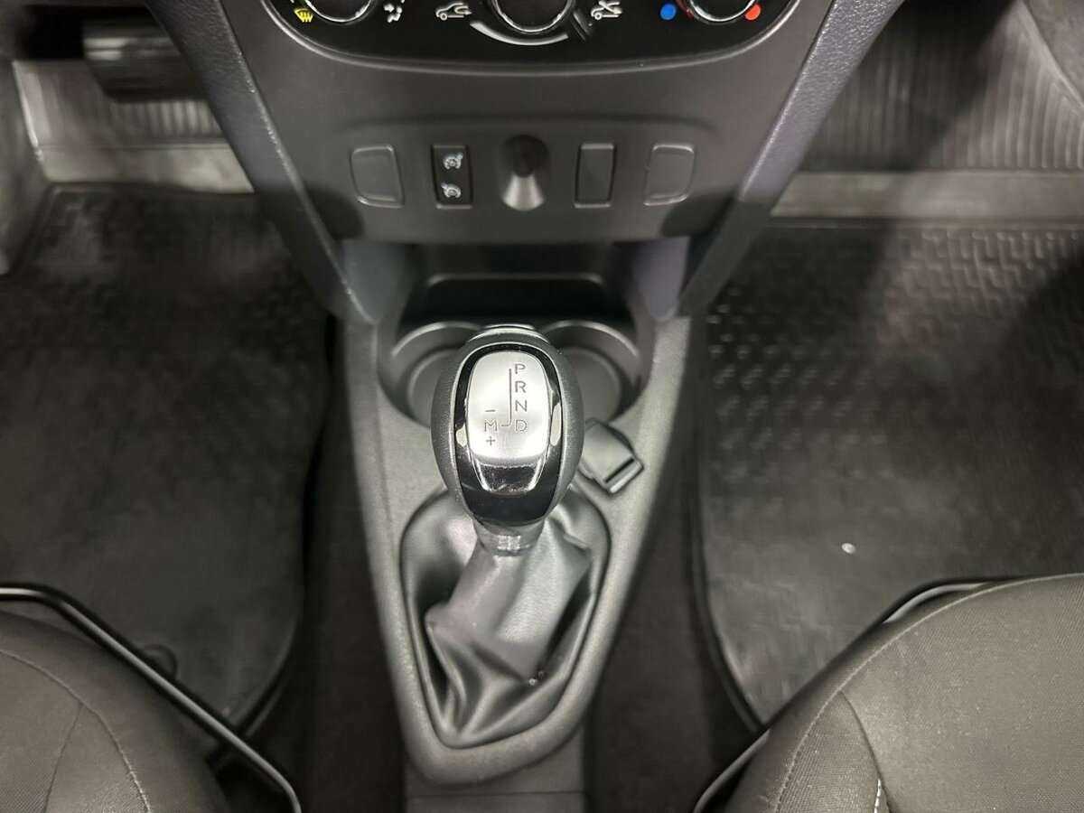 Renault Sandero 2019 года с пробегом. Фото: #11