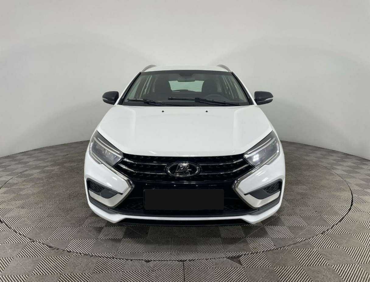 Б/У Лада (ВАЗ) Веста 2023 года. Фото: #1