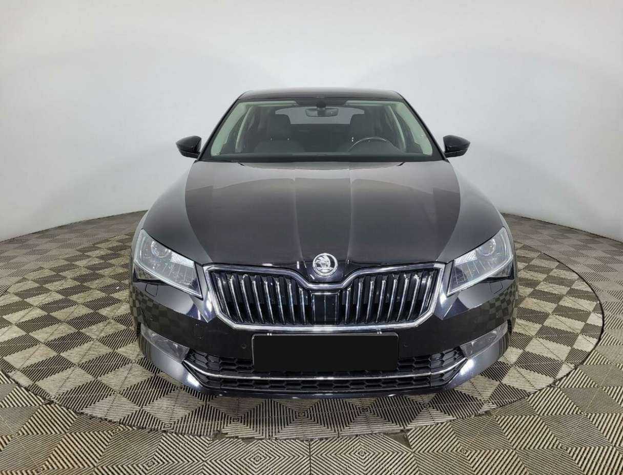 Skoda Superb 2016 года с пробегом. Фото: #1