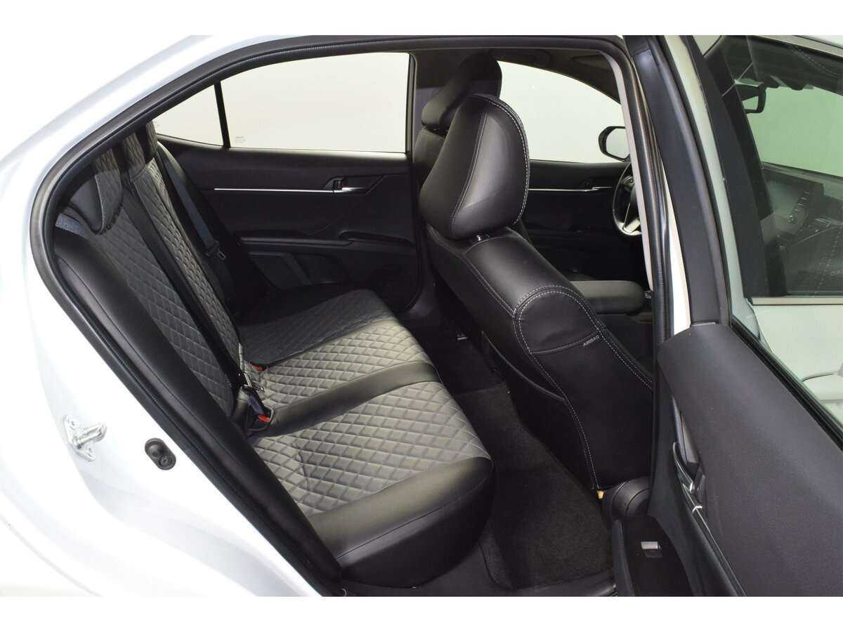 Toyota Camry 2021 года с пробегом. Фото: #15