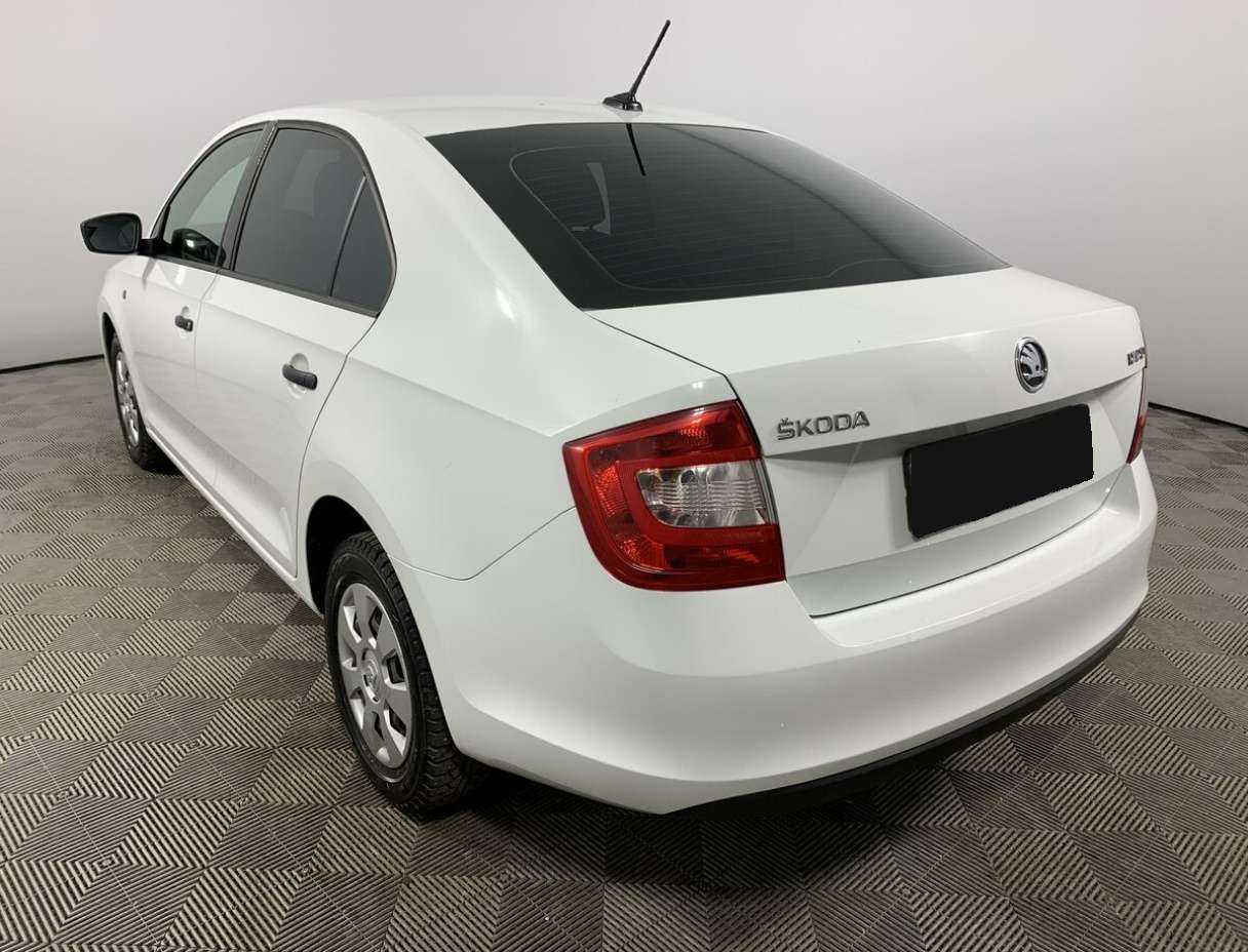 Б/У Шкода Рапид 2017 года. Фото: #6