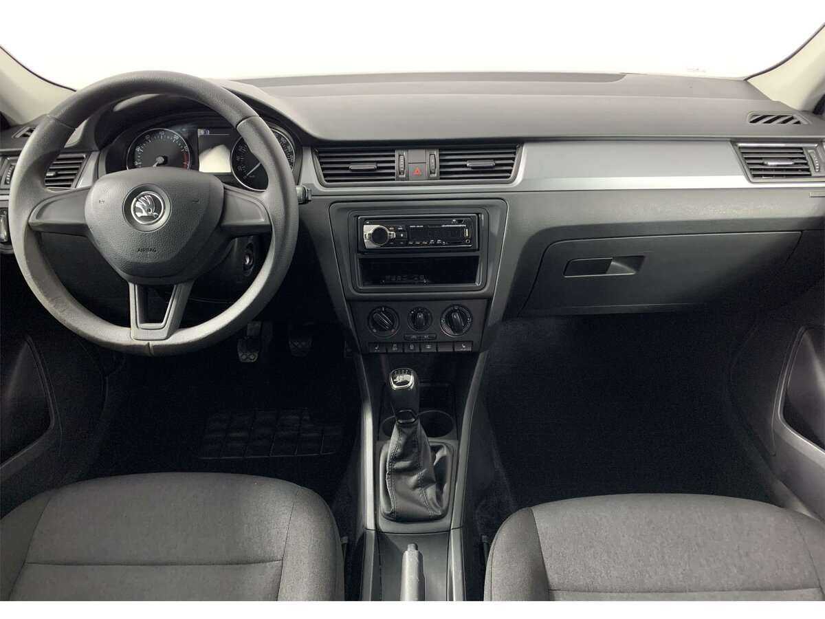 Б/У Шкода Рапид 2017 года. Фото: #13