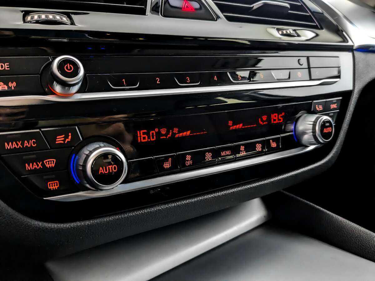 BMW 5 серии 2018 года с пробегом. Фото: #21