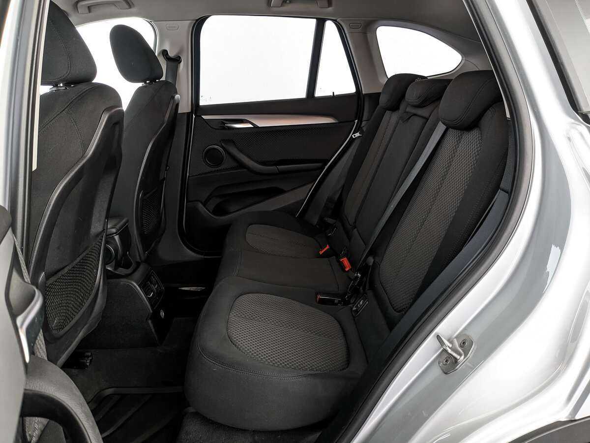 Б/У БМВ Икс1 2015 года. Фото: #17