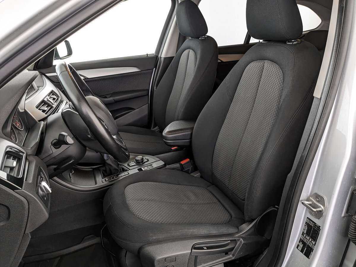 Б/У БМВ Икс1 2015 года. Фото: #19