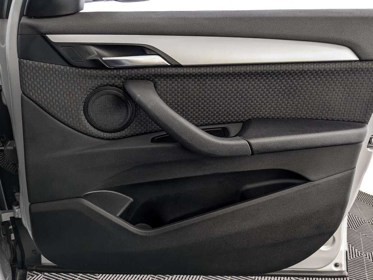 Б/У БМВ Икс1 2015 года. Фото: #24