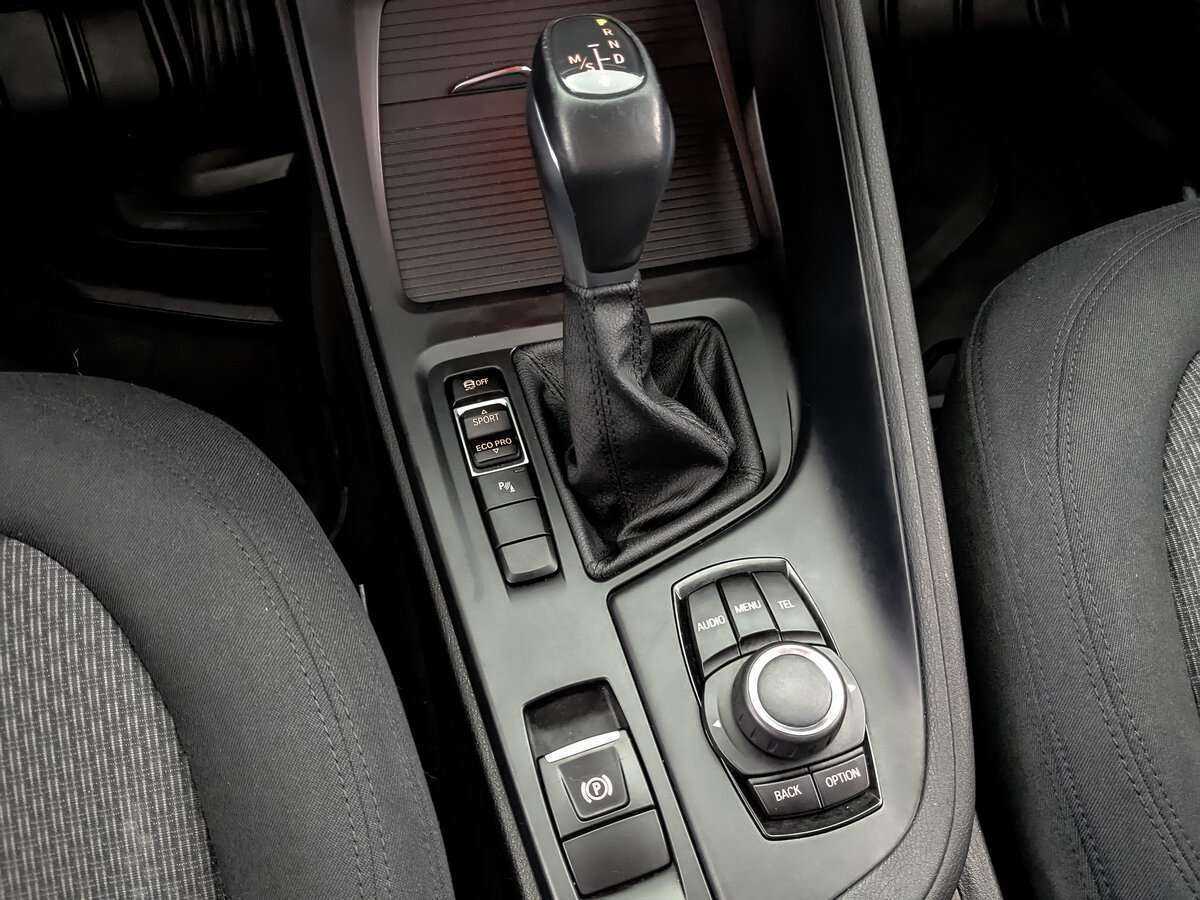 Б/У БМВ Икс1 2015 года. Фото: #25