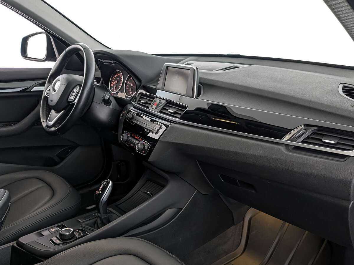 Б/У БМВ Икс1 2017 года. Фото: #8