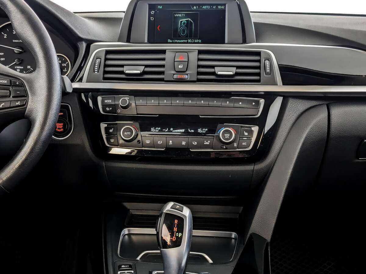 BMW 3 серии 2018 года с пробегом. Фото: #12