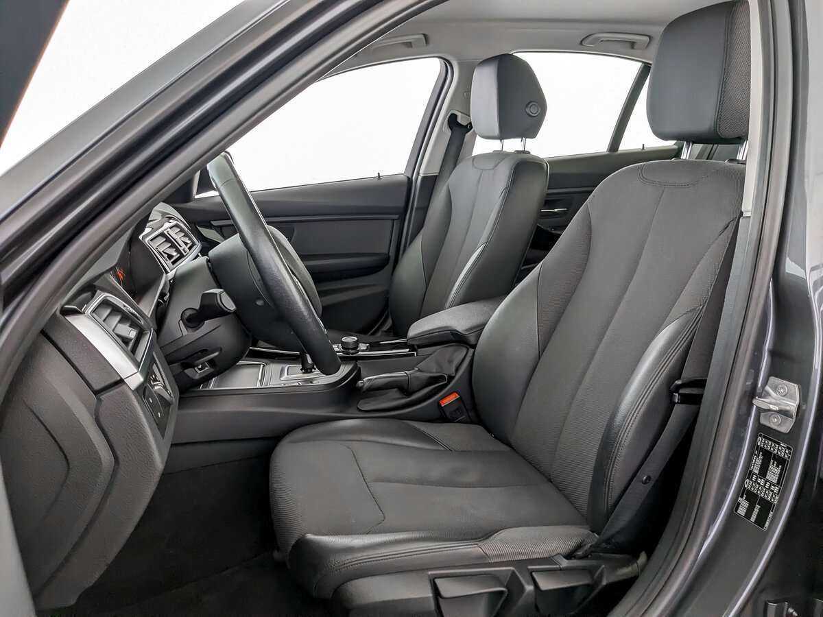 BMW 3 серии 2018 года с пробегом. Фото: #19