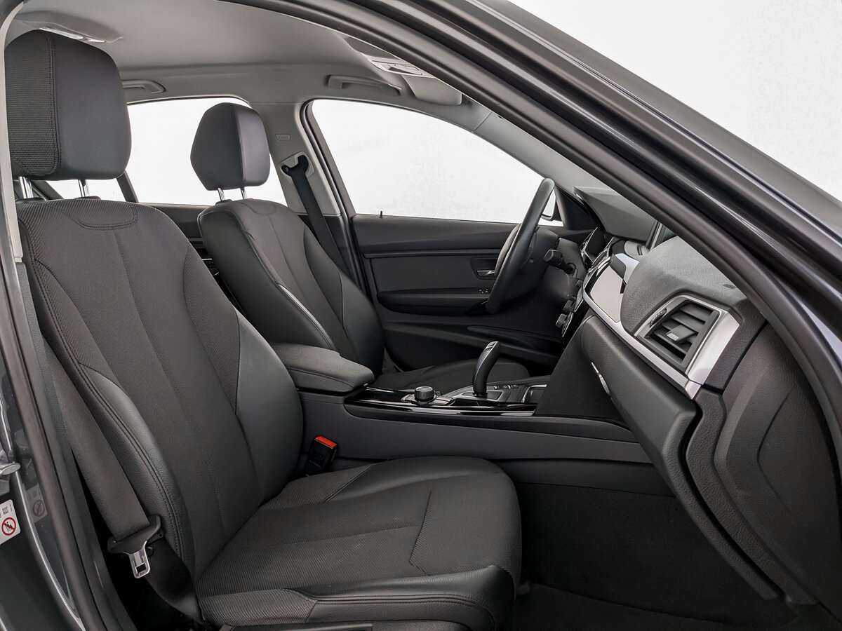 BMW 3 серии 2018 года с пробегом. Фото: #22