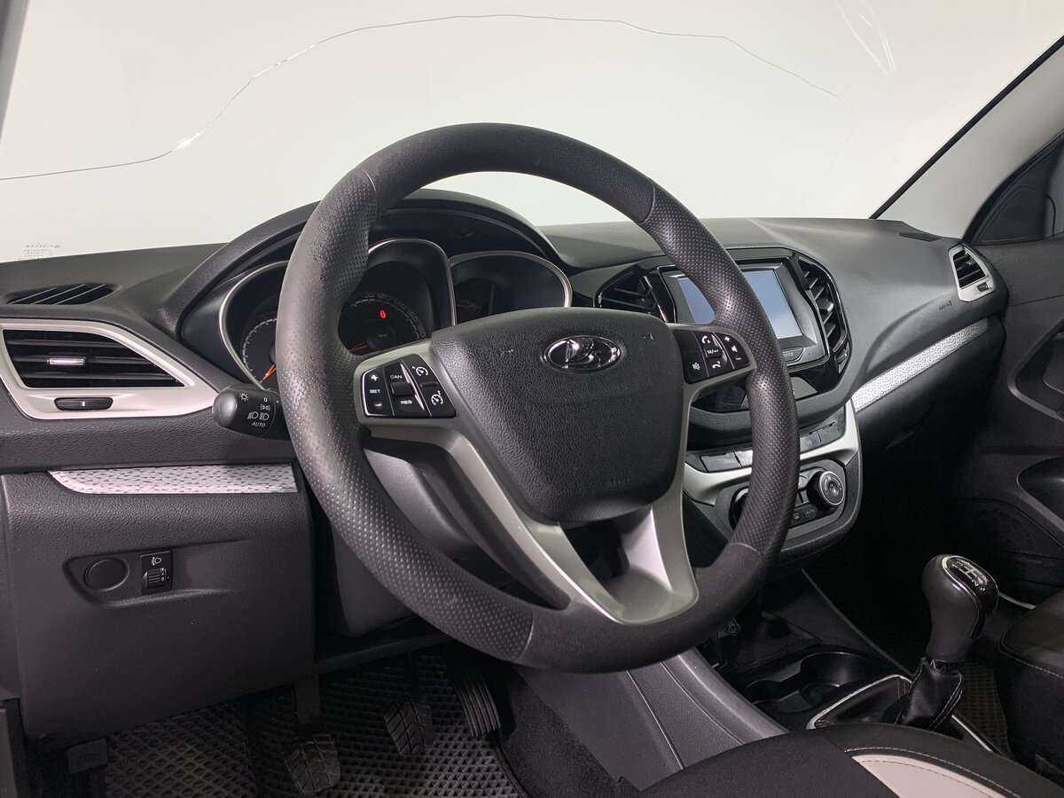 Lada (ВАЗ) Vesta 2018 года с пробегом. Фото: #8