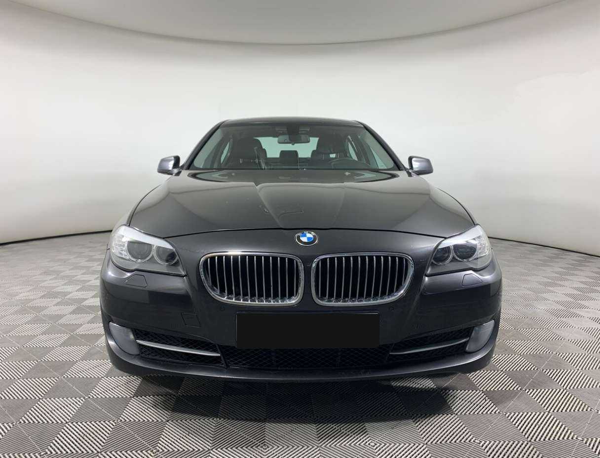 BMW 5 серии 2012 года с пробегом. Фото: #1