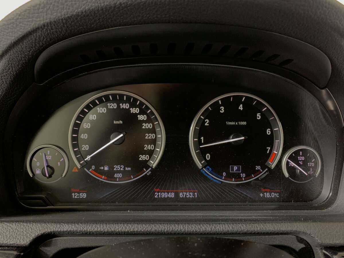 BMW 5 серии 2012 года с пробегом. Фото: #11