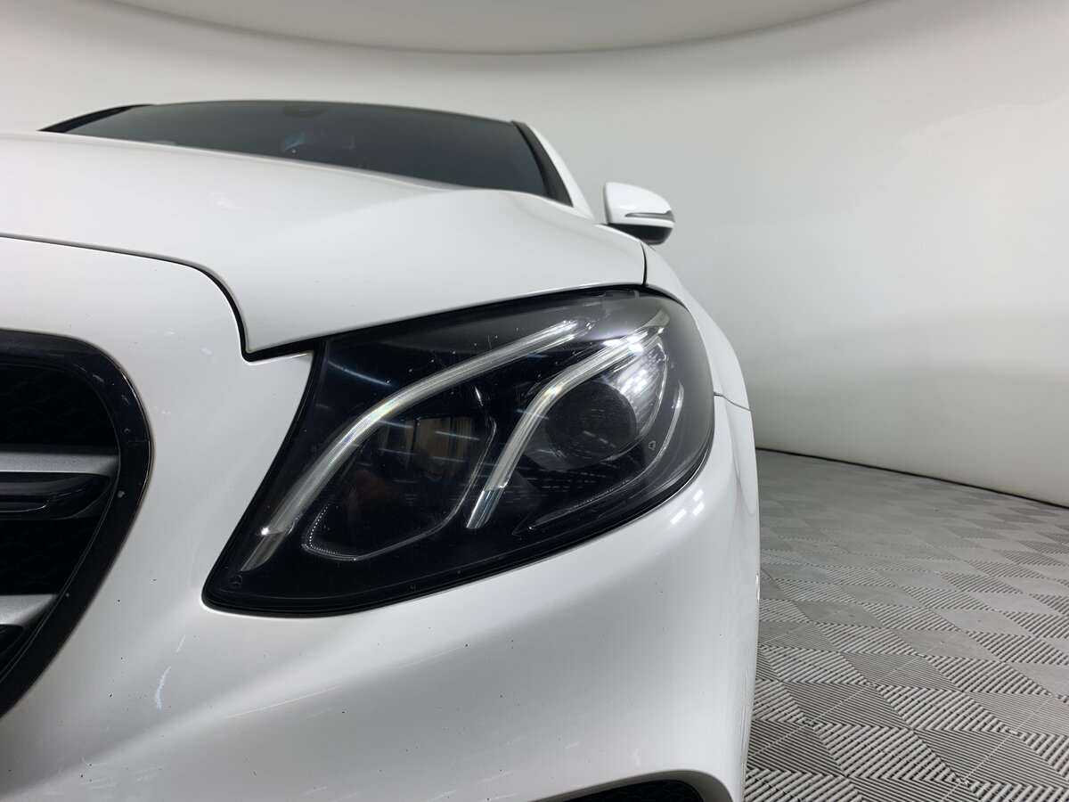 Mercedes-Benz E-Класс 2018 года с пробегом. Фото: #9