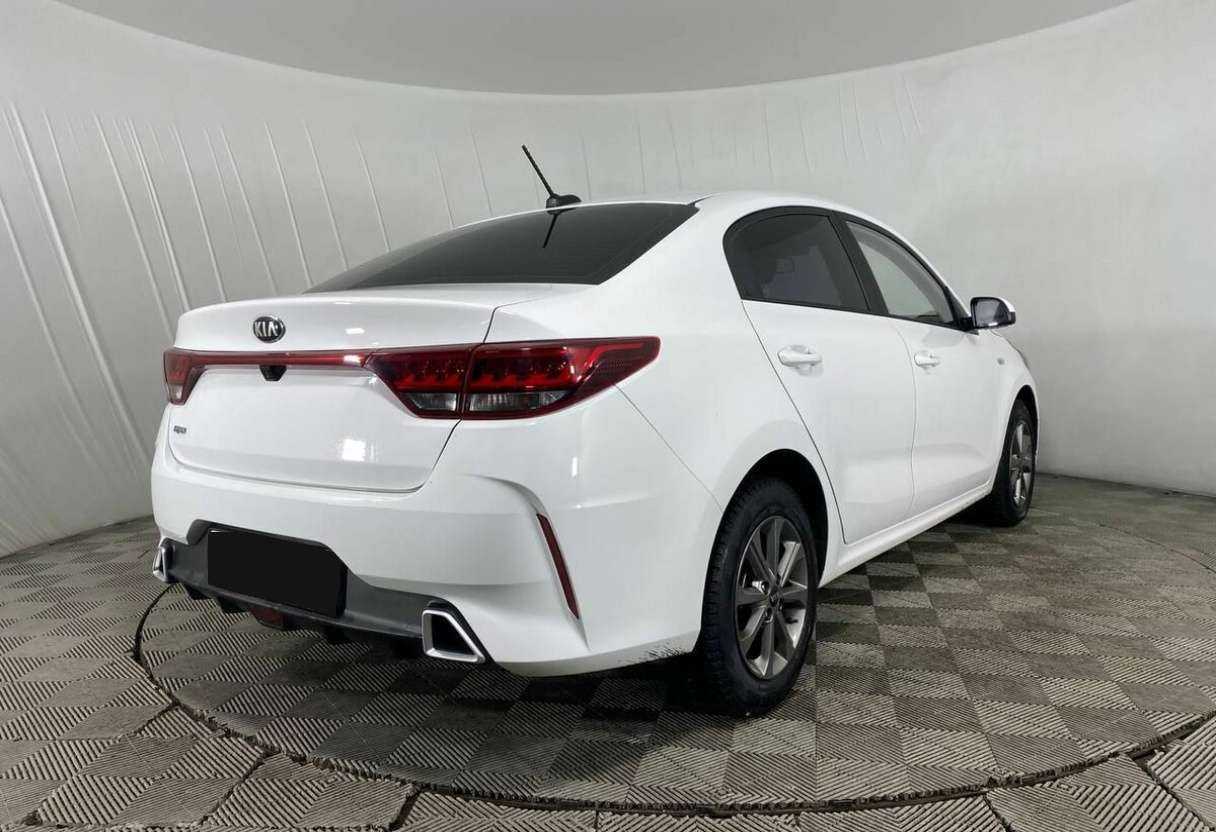 Kia Rio 2021 года с пробегом. Фото: #4