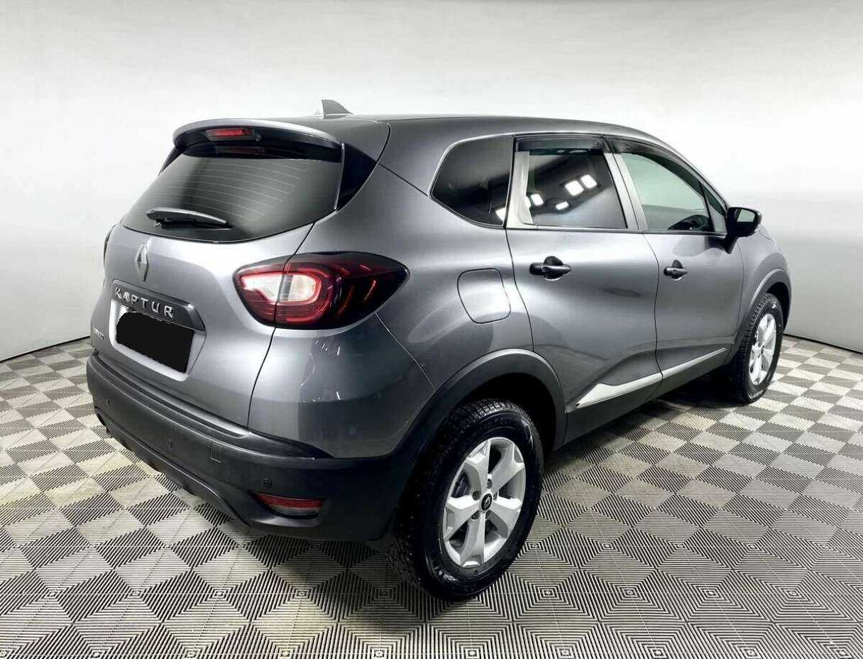 Б/У Рено Каптюр 2020 года. Фото: #4