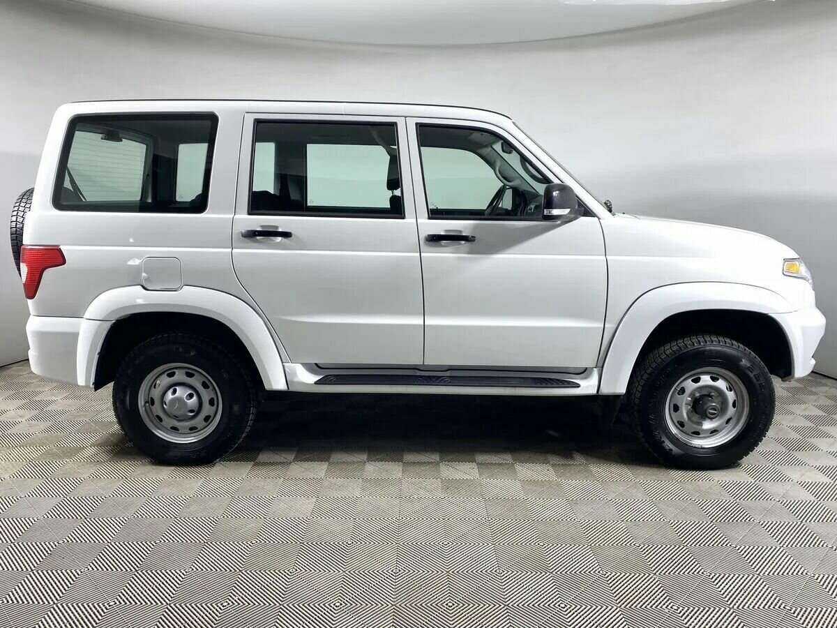 УАЗ Patriot 2022 года с пробегом. Фото: #2