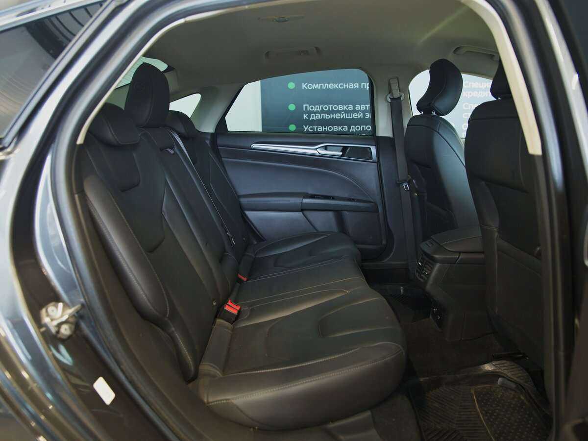 Ford Mondeo 2017 года с пробегом. Фото: #3