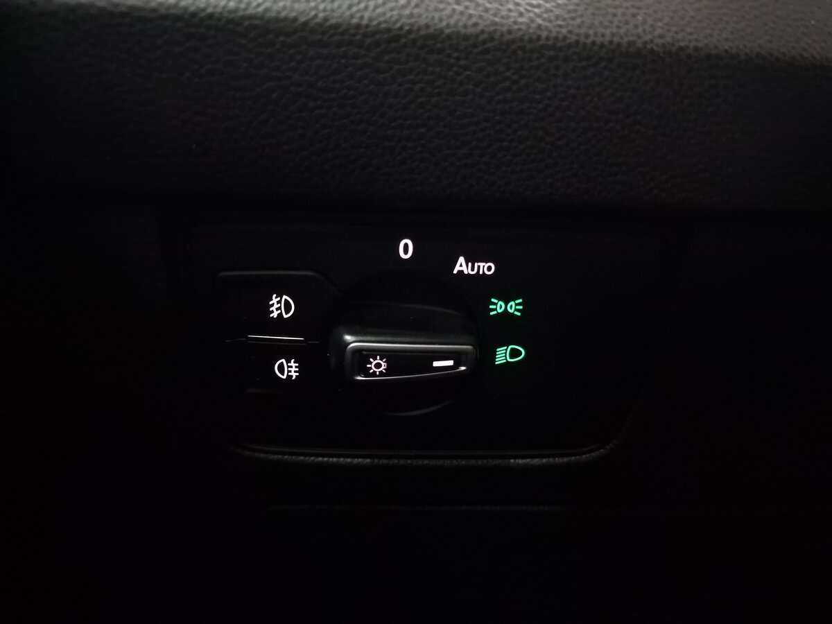 Volkswagen Passat 2015 года с пробегом. Фото: #12