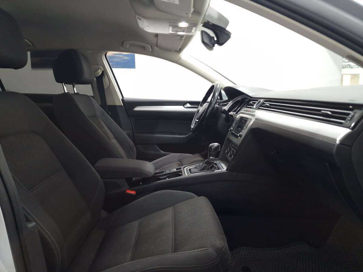 Volkswagen Passat 2015 года с пробегом. Фото: #15