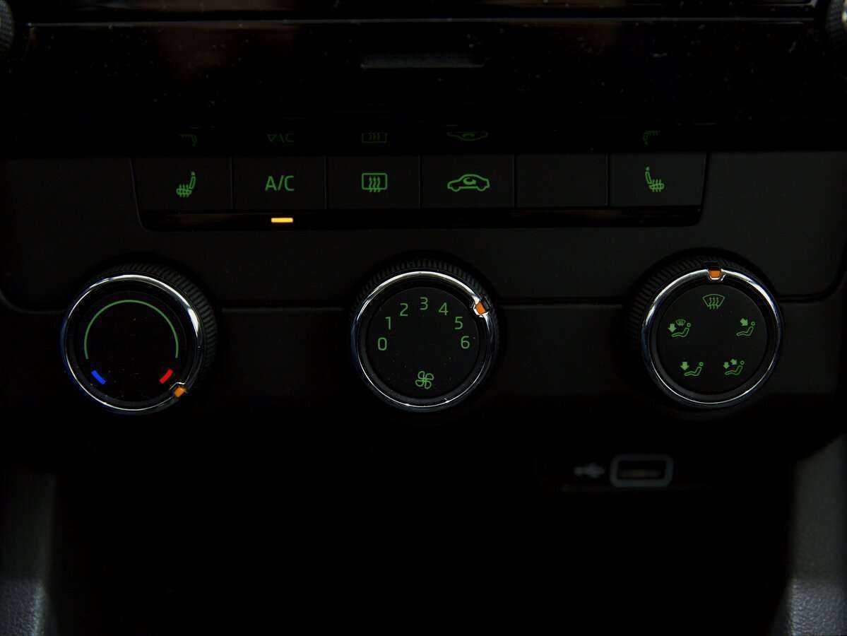 Skoda Octavia 2019 года с пробегом. Фото: #7