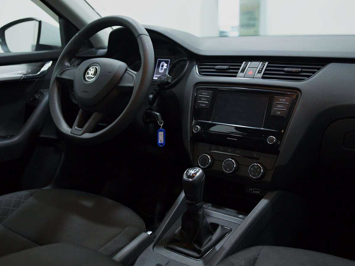 Skoda Octavia 2019 года с пробегом. Фото: #11
