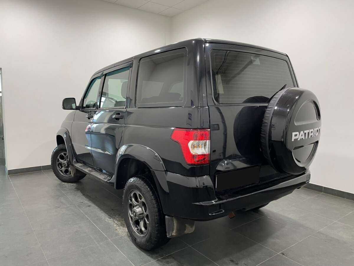 УАЗ Patriot 2018 года с пробегом. Фото: #2