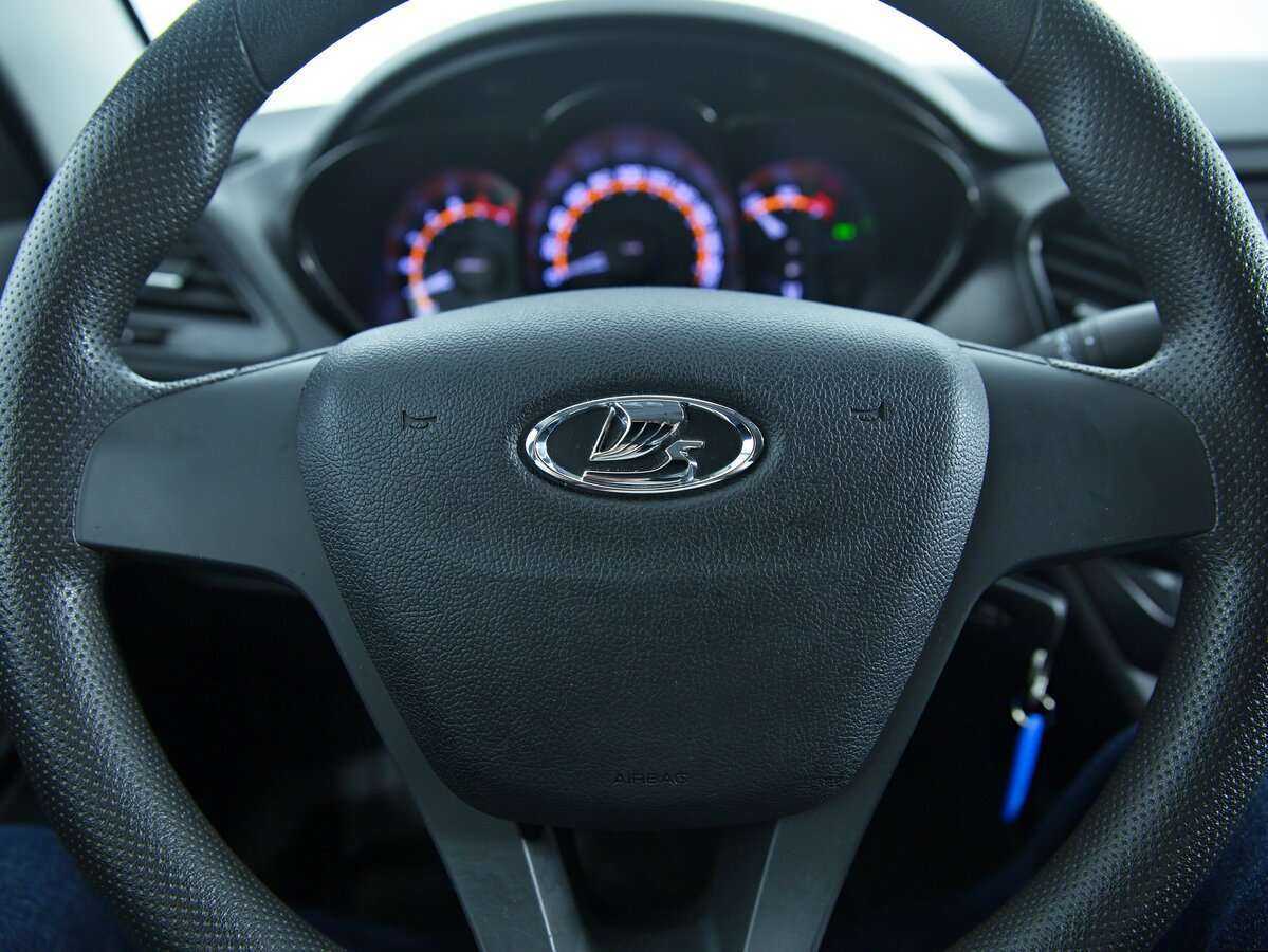 Lada (ВАЗ) Vesta 2019 года с пробегом. Фото: #9